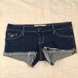 Hollister Womens Juniors Dark Blue Micro Shorts Size 1 Y2K Mini Denim Casual
